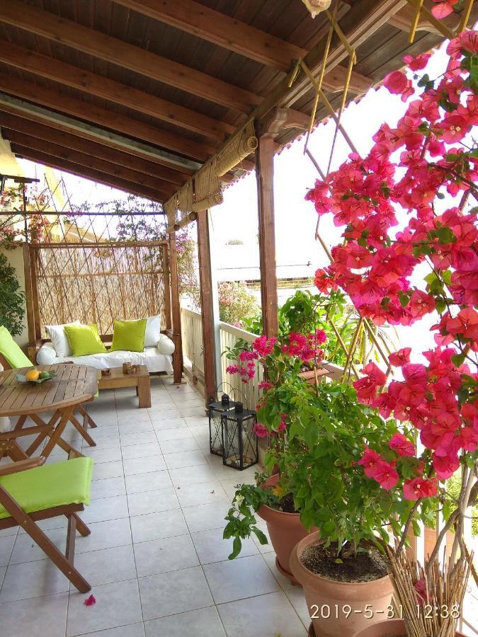 Romantic&cosy apartment Atene Esterno foto